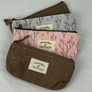 Cute little carry pocket with zipper